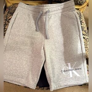 NWOT Men’s CK Shorts - Size M